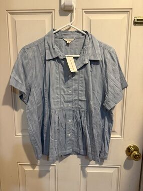 NWT Lucky Brand Light Blue Button-Front Top